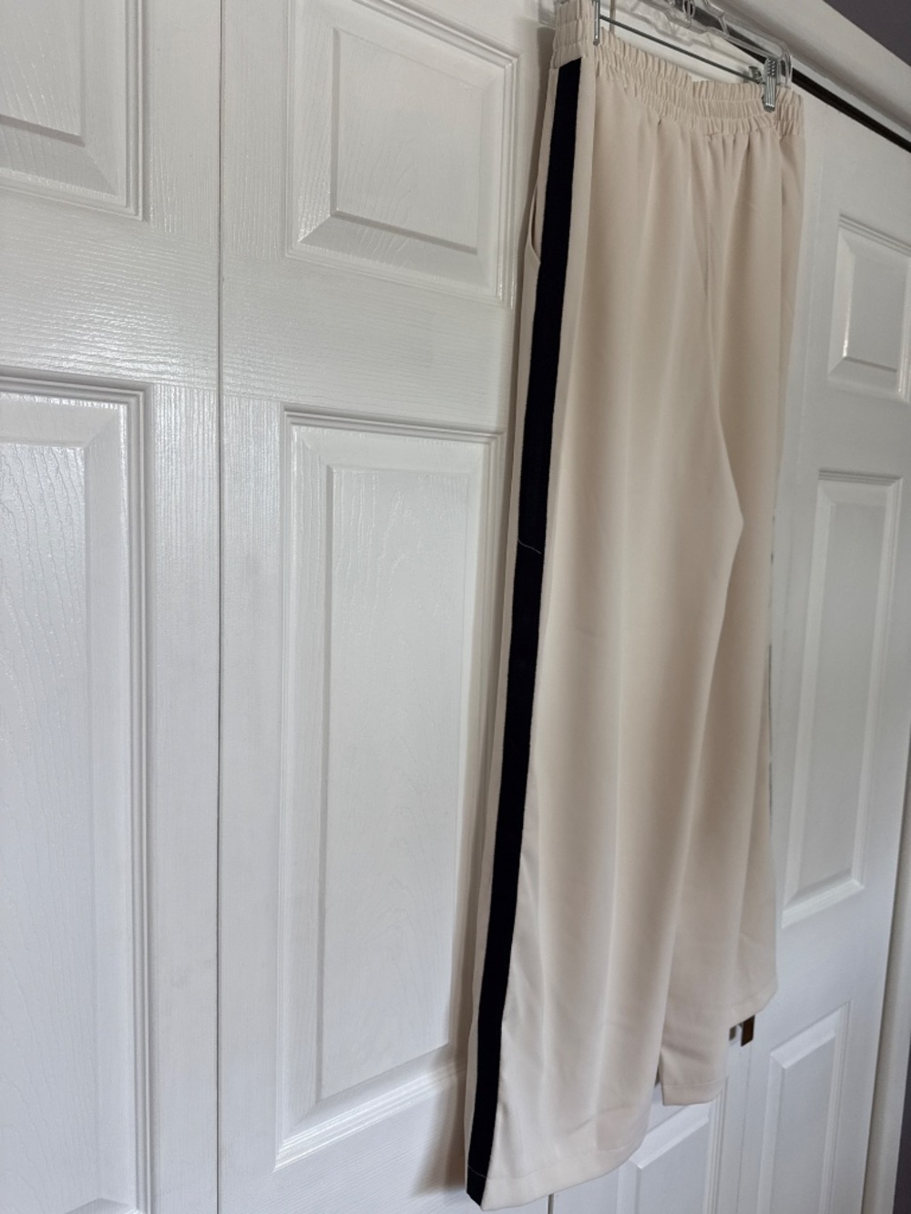 Cream track style pants - Picture 3 of 4